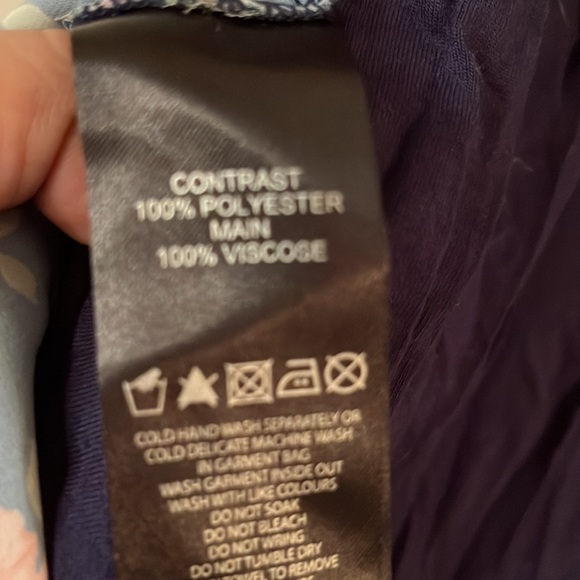 EVER NEW floral tshirt - Picture 4 of 4